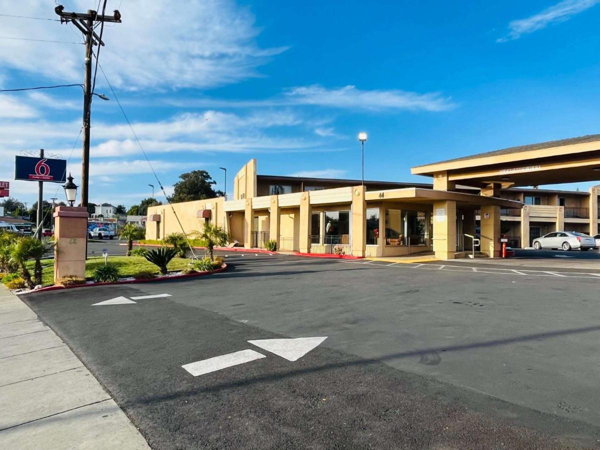 Motel 6 Vallejo, Ca - Napa Valley エクステリア 写真