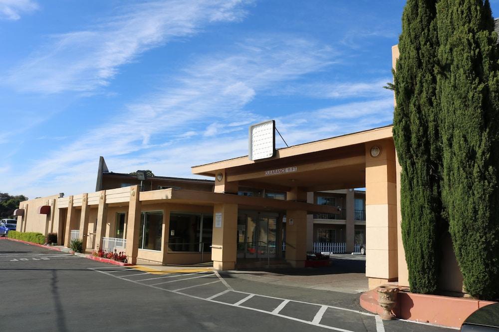 Motel 6 Vallejo, Ca - Napa Valley エクステリア 写真